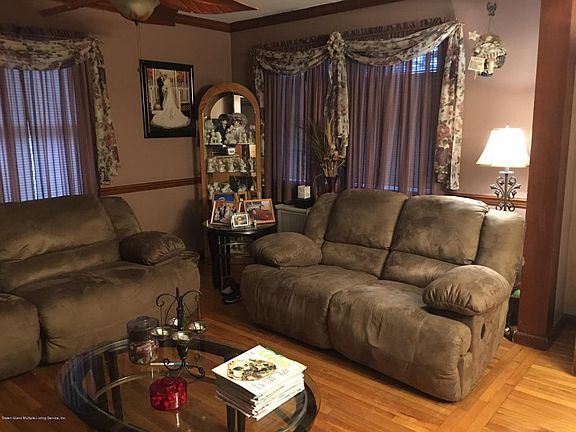 2nd image of 216 Fremont Ave