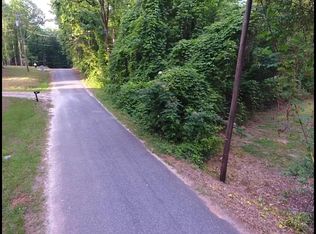 Bob Lo Dr, Dadeville, AL 36853