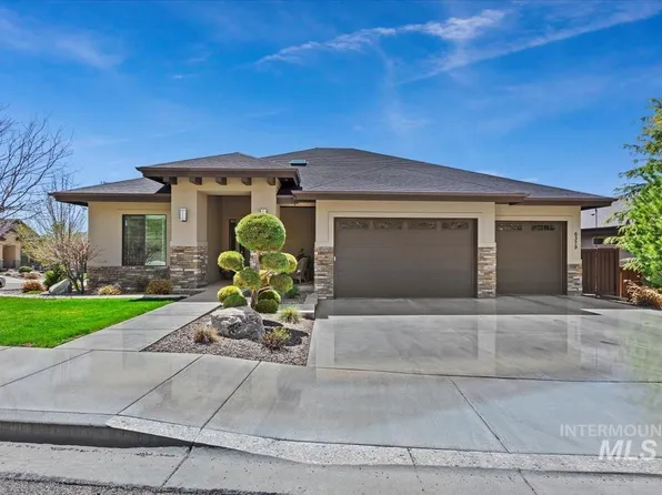 6379 E Grand Prairie Dr, Boise, ID 83716