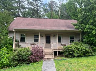 529 Spring Crest Dr, Hixson, TN 37343