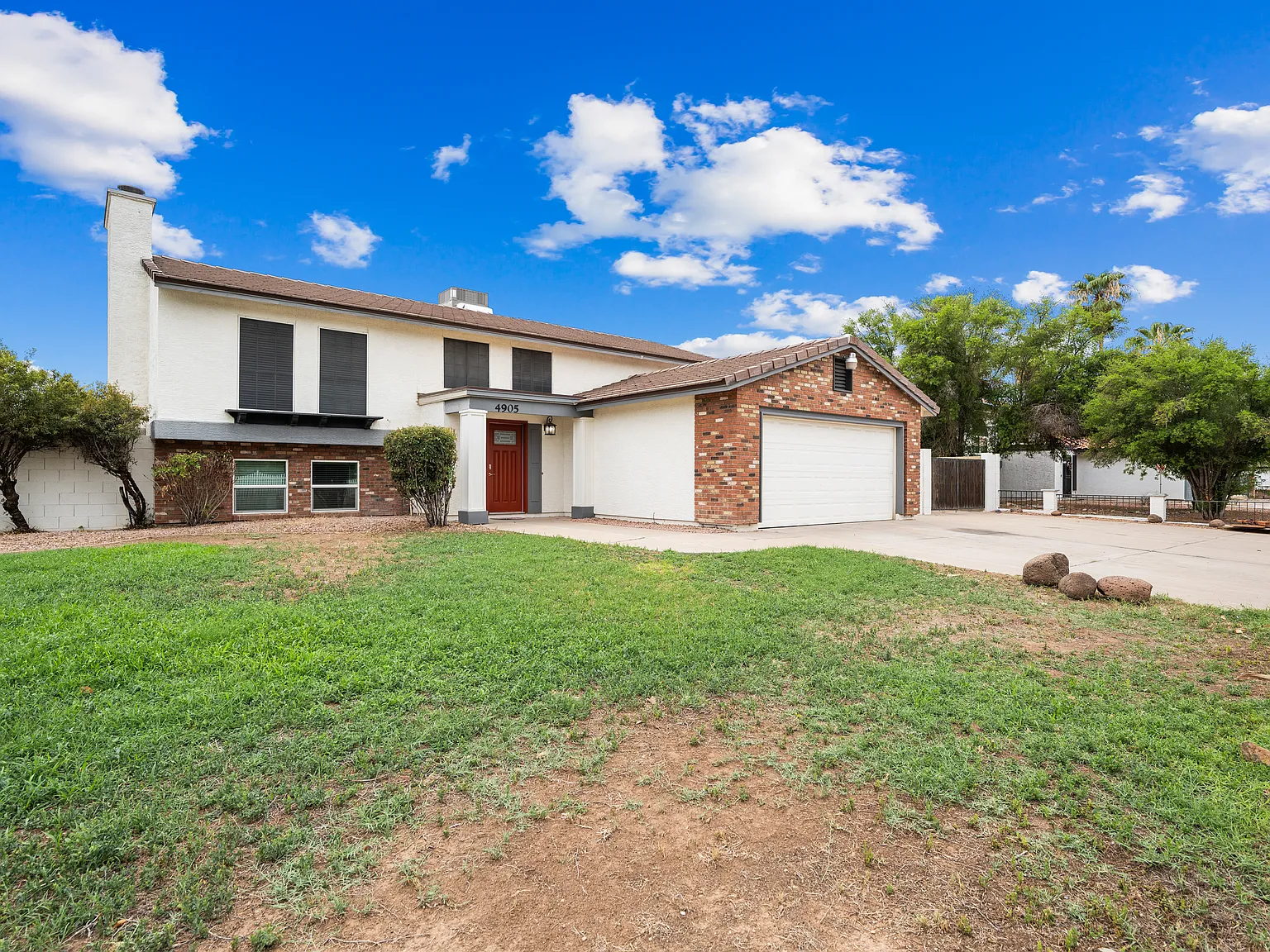 5 bed, 2718 sqft, $2,995 — Photo 1