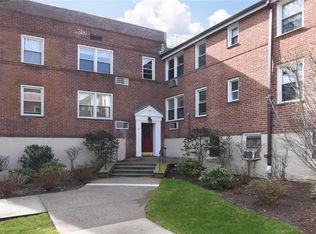 320 Palmer Ter APT 2C, Mamaroneck, NY 10543
