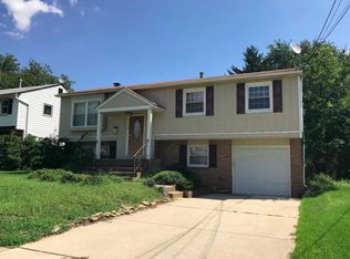 2636 Pettit Rd, Pennsauken, NJ 08109