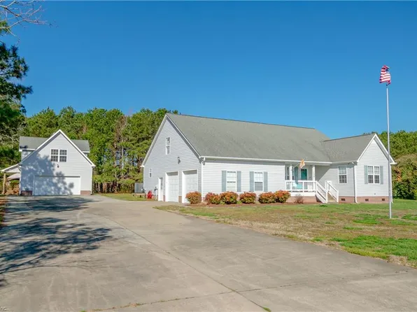 106 Copeland Dr, Moyock, NC 27958