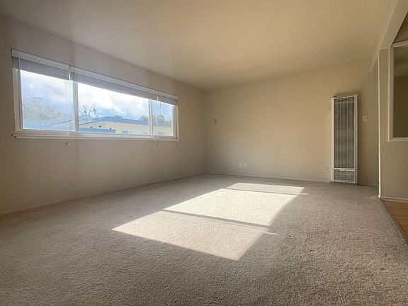 4th image of 2187 Carlmont Dr APT 12
