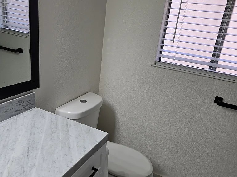 Laguna Dr — Photo 13