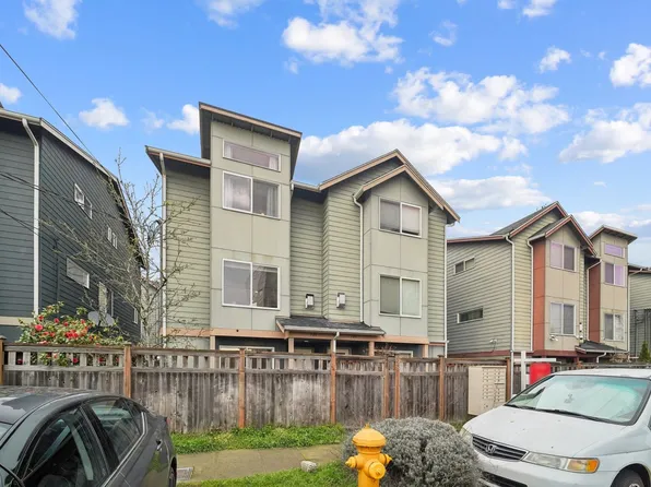 926 N 96th St, Seattle, WA 98103