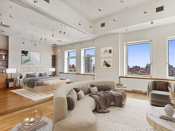 4th image of 14 E 4th St Room 1105
