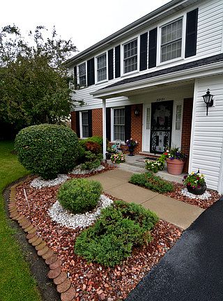 4th image of 22121 Hillside Dr