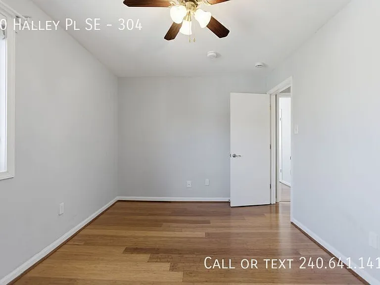 10 Halley Pl SE #304 — Photo 6