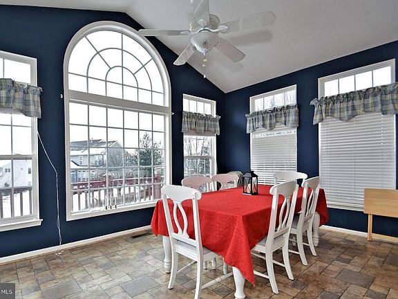 4th image of 902 Bramblewood Dr