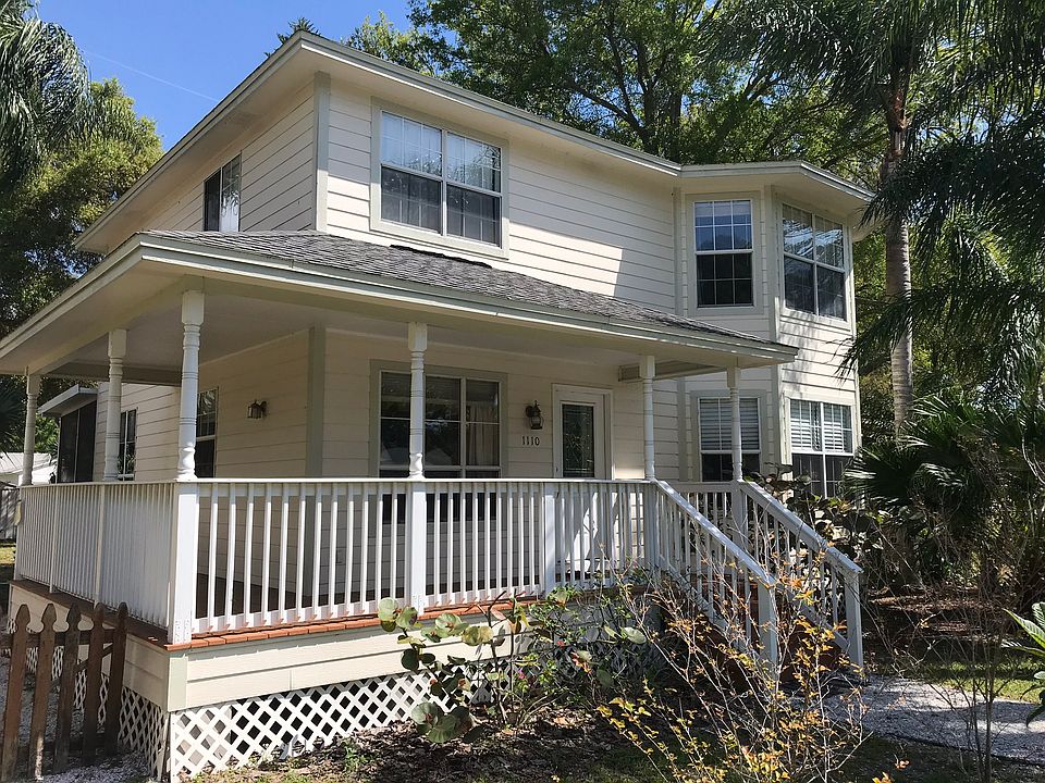 1st image of 1110 Gray St S