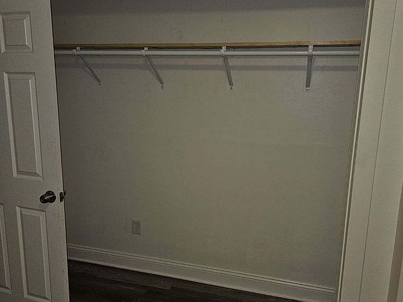 3rd image of 14 Oakwood Ave Unit 2