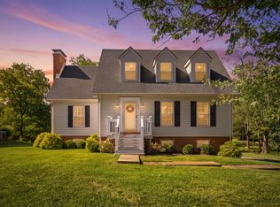 1030 Fairway Dr, Georgetown, KY 40324