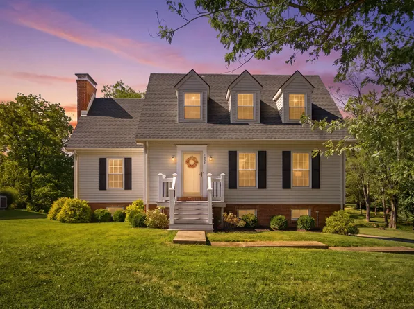 1030 Fairway Dr, Georgetown, KY 40324