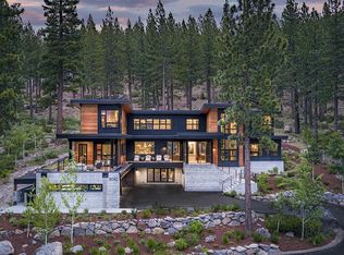 8082 Villandry Dr, Truckee, CA 96161