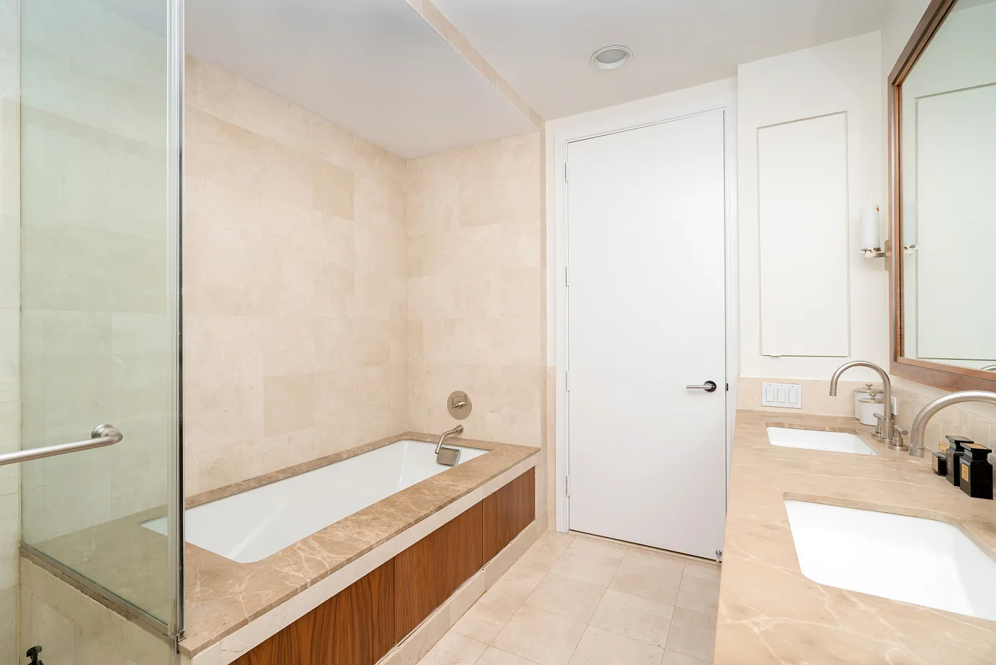 1 Morton Square — Photo 4