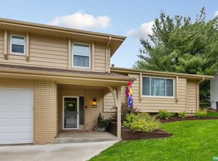 12712 Harney St, Omaha, NE 68154