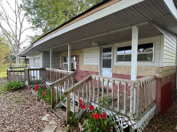 5670 Lauramore Rd, Macclenny, FL 32063