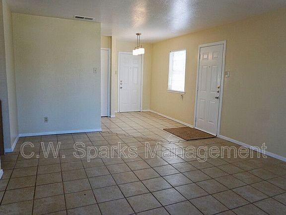 2nd image of 922 Lindo Dr