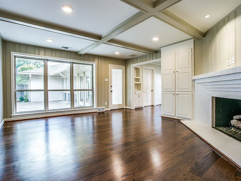 6908 Lavendale Ave — Photo 14