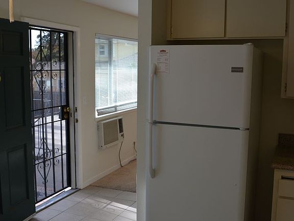 4th image of 1243 Valerian Ct APT 3