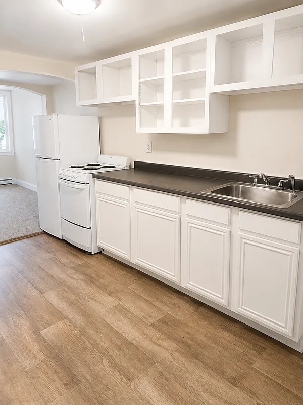 1 bed, 1.0 bath, $1,150 — Photo 2
