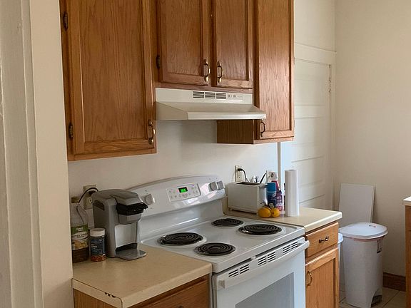 4th image of 115 S Beech St