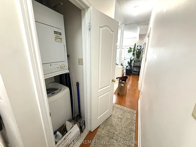 9944 Keele St #303 — Photo 9