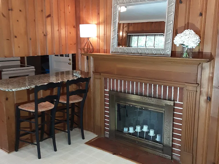 4100 Castlewood Rd — Photo 10