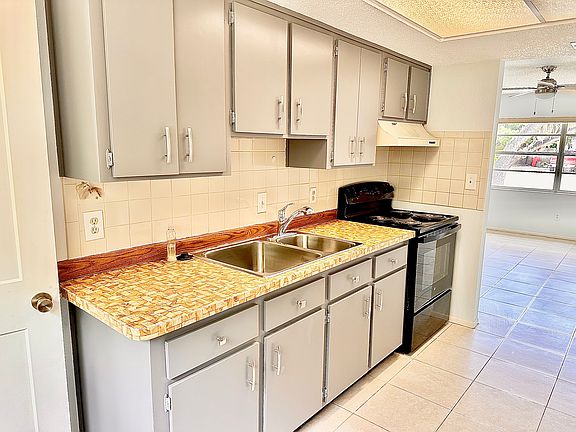 4th image of 814 Carolina Ave APT B