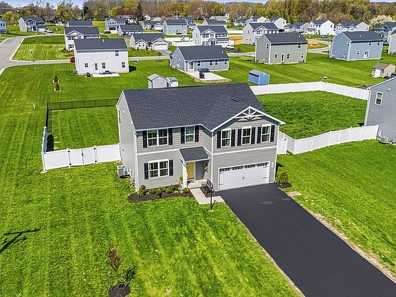 3rd image of 6228 Hoover Rd
