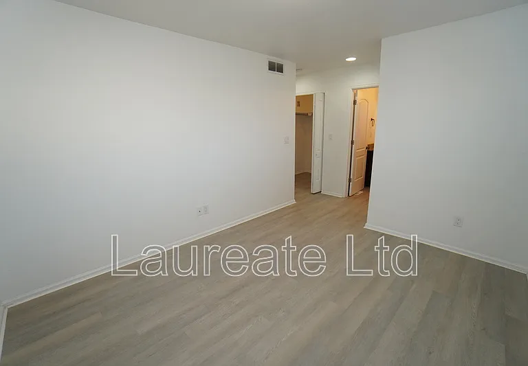 2995 W Yale Ave — Photo 10