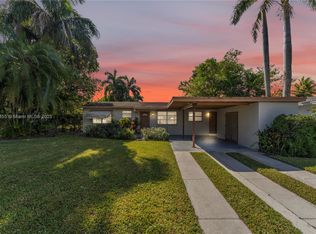 206 NE 2nd Pl, Dania Beach, FL 33004