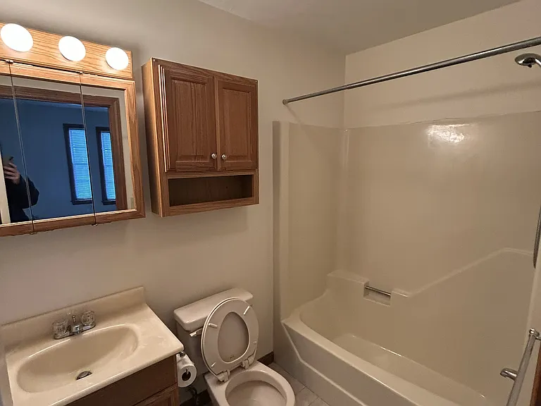 227 Wood St #B — Photo 15