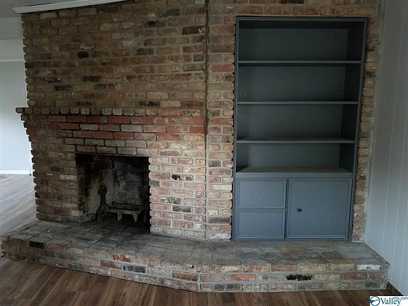 3rd image of 3901 Cypress Ave SW