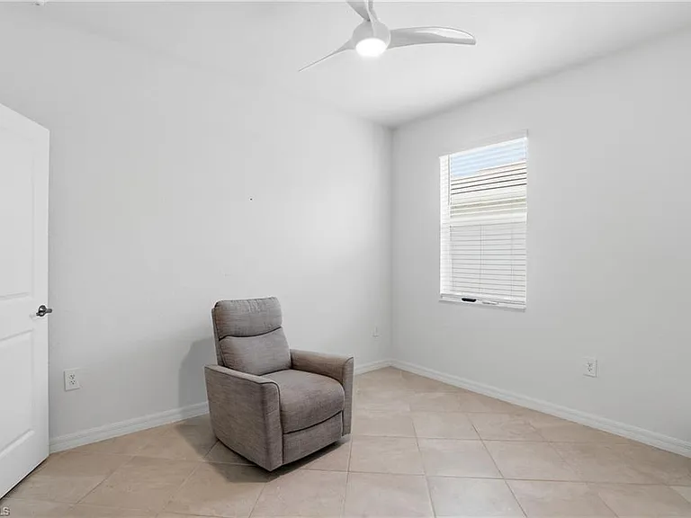 2215 Dragonfruit Way — Photo 20