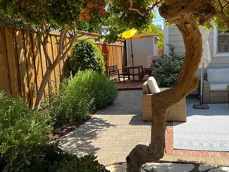2463 Louis Rd — Photo 36