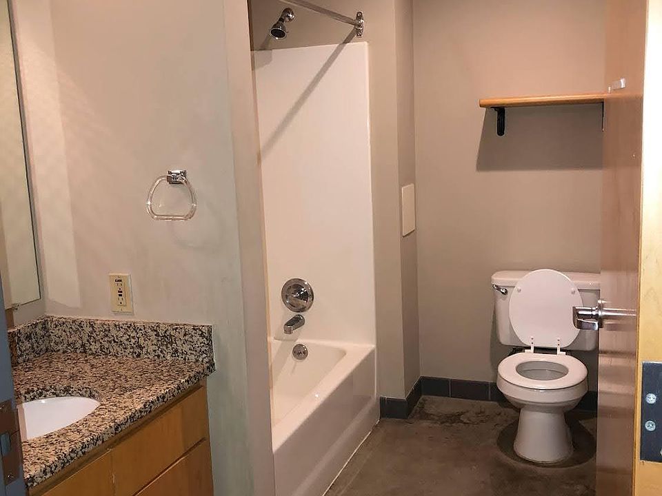 1st image of 219 E 7th St #301