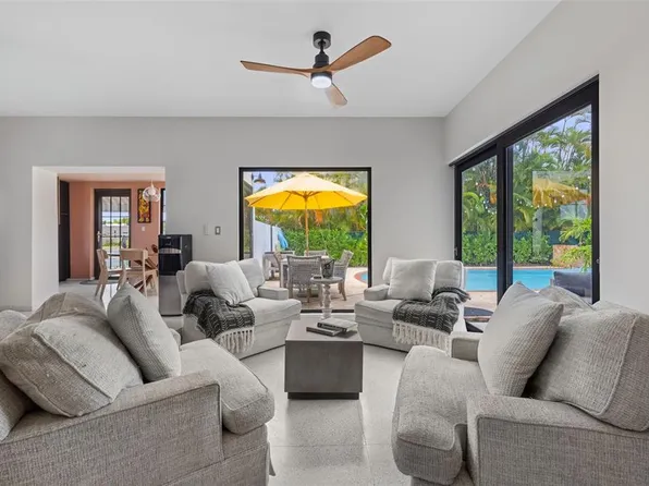 Ii 2 Calle Gaviota, Dorado, PR 00646