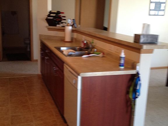 Kitchen w/dishwasher