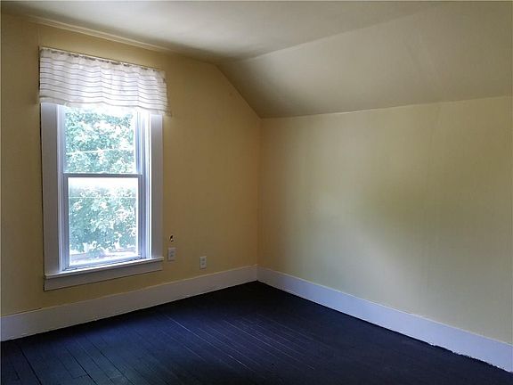 5th image of 414 Cleveland St
