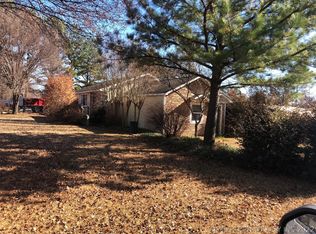 809 N J St, Quinton, OK 74561