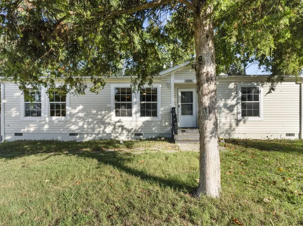 1029 Old Trail Road, Merriam Woods, MO 65740