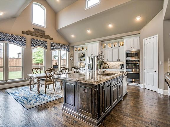 3rd image of 3628 Cathedral Lake Dr