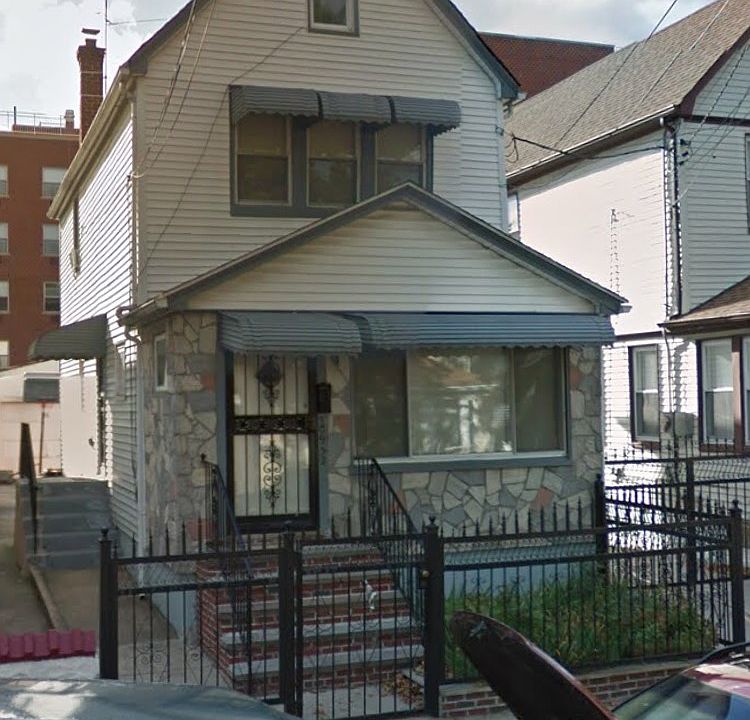 1st image of 10932 153rd St