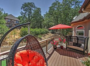 28152 N Bay Rd, Lake Arrowhead, CA 92352