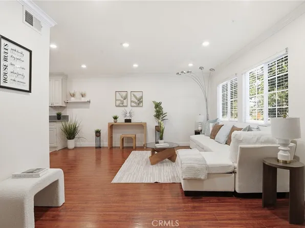 4189 Vineland Ave 111 #111, North Hollywood, CA 91602