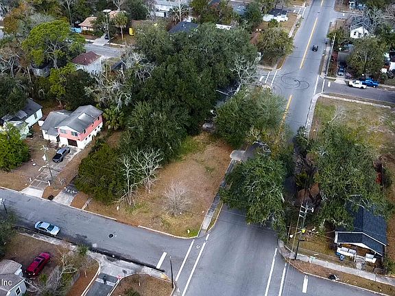 5th image of 1305 W 29TH Street