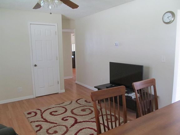 5th image of 14405 Rocklin St